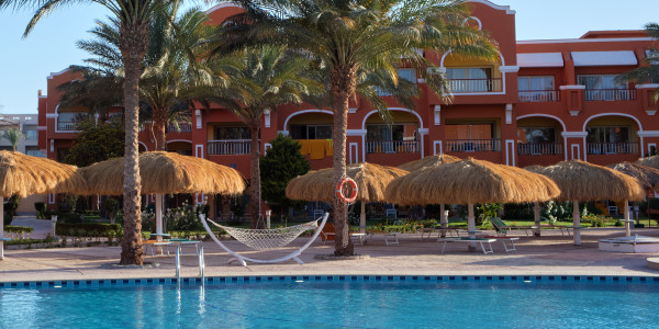 Proyectos Construcción de Piscinas Valdenuño Fernández · Piscinas para Comunidades Vecinos / Propietarios